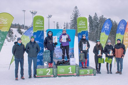 Dekoracje najlepszych IV Biegu o Puchar Wisły